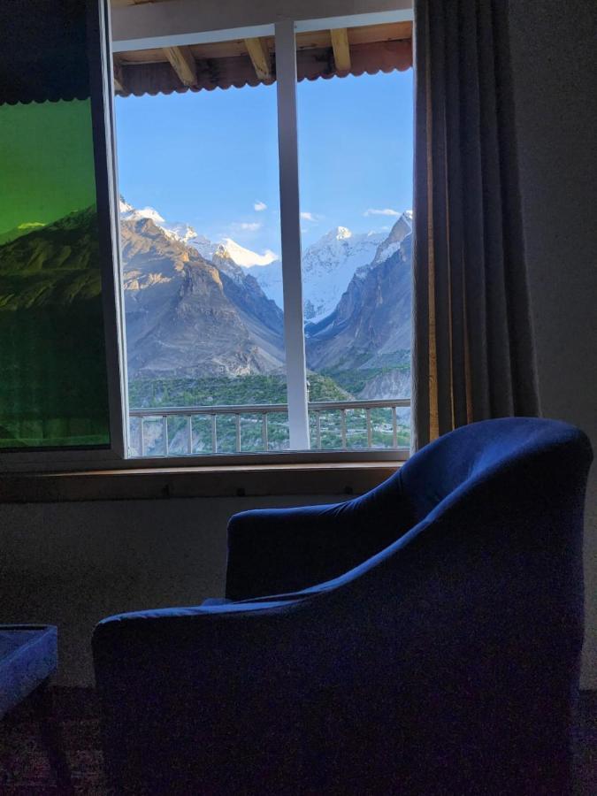 Отель Hunza Lounge Karimabad  Экстерьер фото