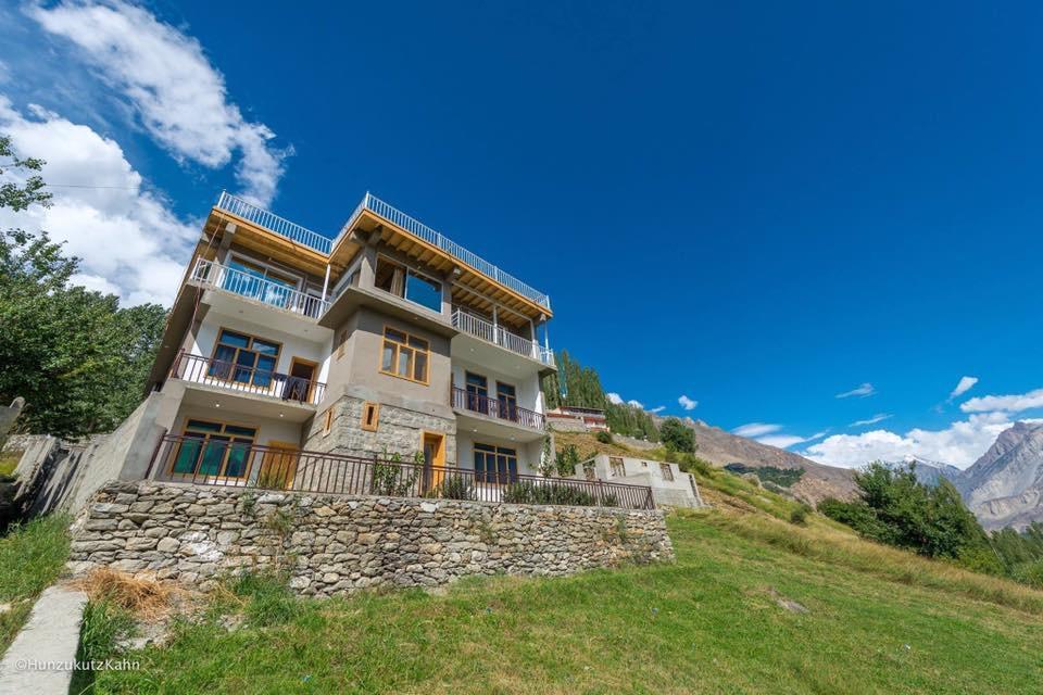 Отель Hunza Lounge Karimabad  Экстерьер фото